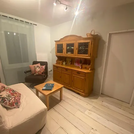 شقة Schillerstrasse Ab 2 Naechte Fuer 2 Erwachsene Und 1 Kind بيرمازنز
